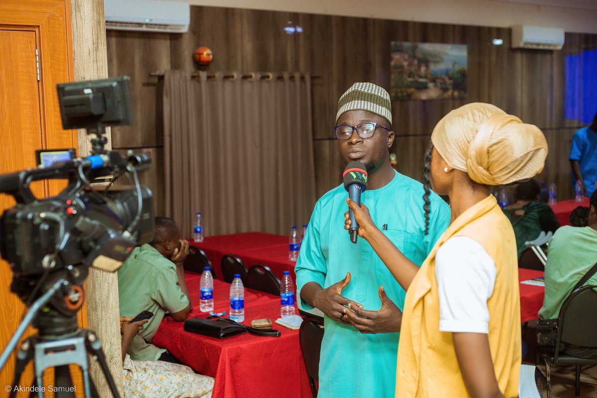 itsladeji's tweet image. I was honored to speak at #ConnectedDevelopment&apos;s #TownHallMeeting on #ProjectTrust yesterday at Aenon Hotel and Suites, Osogbo. The consensus among participants was clear: citizens must engage more with their political leaders to foster accountability, improved representation,