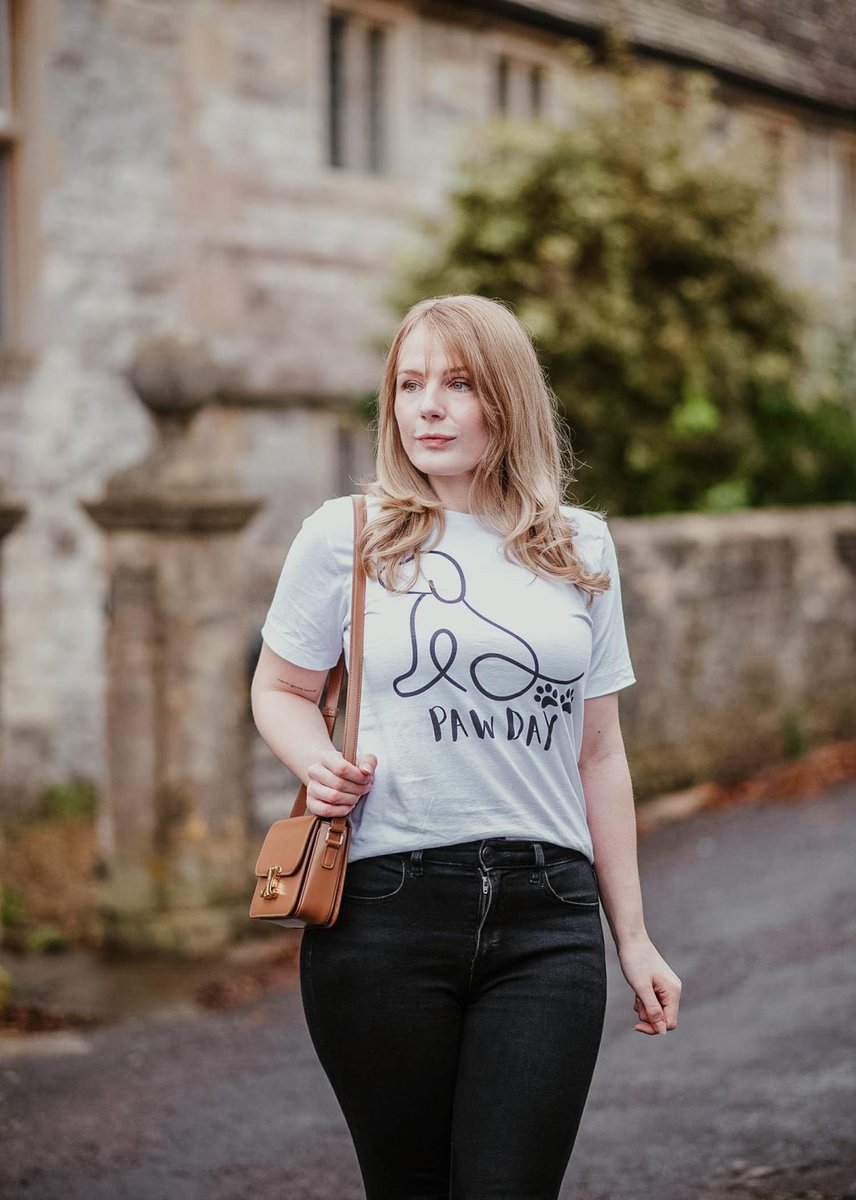 How cool are these t-shirts?! You can buy them here folashocky.com I think the quote one is my favourite! Ad.