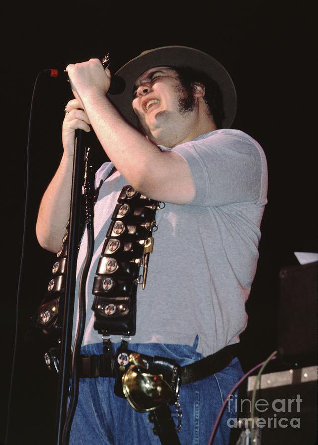 daltr0n's tweet photo. Sideburns Battle!
John Popper of Blues Traveller
VS
Patrick Stump of Fall Out Boy https://t.co/0RnMLphJ3S