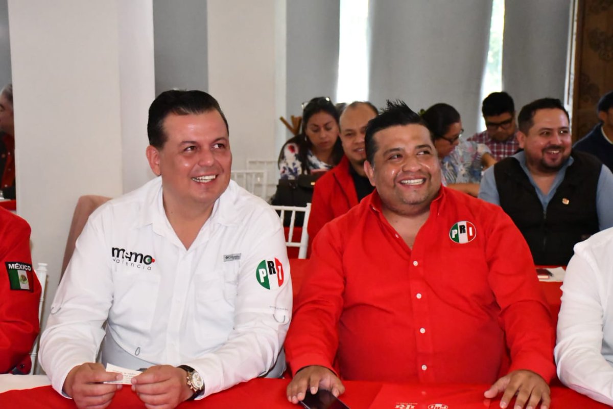 CDEPRIMICH's tweet photo. 👌 Hoy es un día muy importante para el priismo michoacano.

Gracias al esfuerzo del diputado Omar Alejandro García Loria, presidente Instituto Reyes Heroles, arrancó la capacitación "Activismo Digital: de los likes a los votos", ejercicio fundamental... (1/3) https://t.co/LxeJlpgBbW