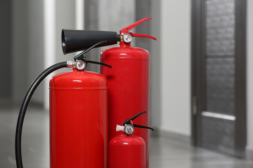 AllfireL's tweet photo. Fire extinguishers are your first line of defense. At Allfire Services, we make sure your business is equipped with fully maintained extinguishers, placed for easy access. Safety matters—every second counts. 

#FireSafety #AllfireServices #WorkdayWednesday https://t.co/rg4dVtSL80