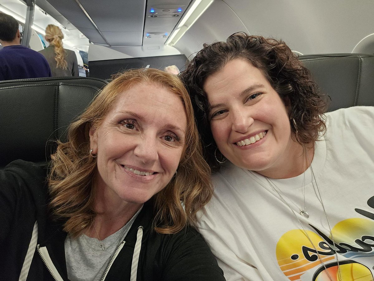 francesca4_lisd's tweet photo. It’s @BANDSOFAMERICA Grand Nationals Time!
See you soon, @CPHSBAND and @leanderband!! #1LISD #ForceoftheFuture https://t.co/vaUqR71BDZ