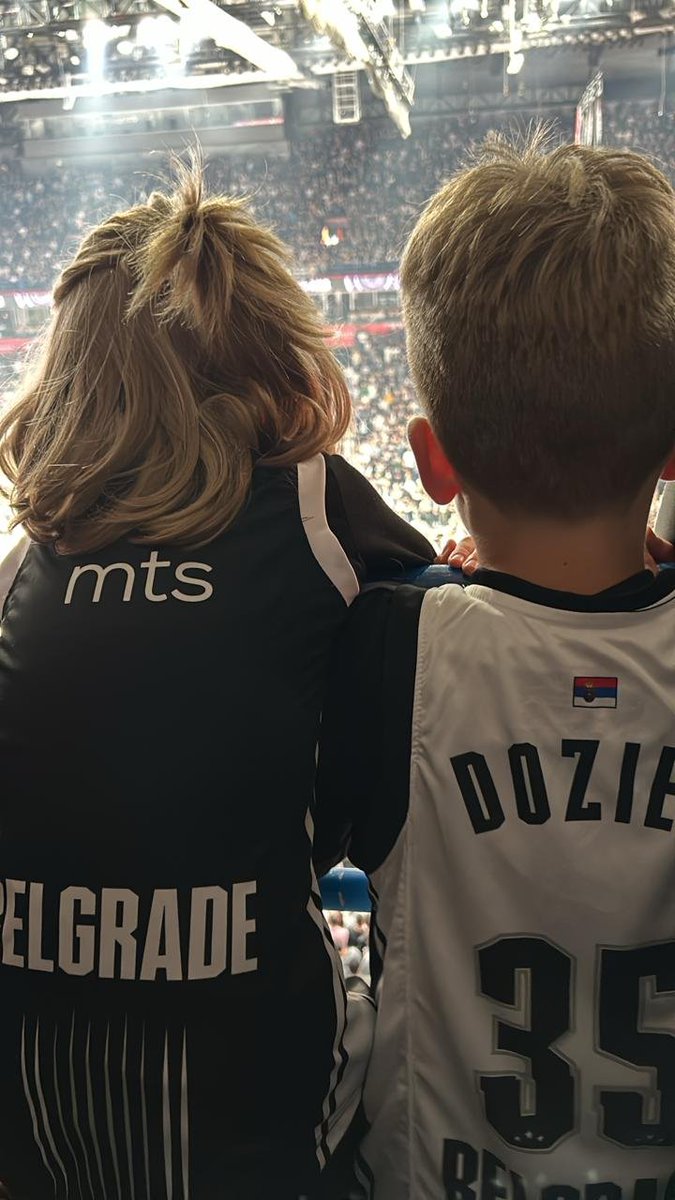 m0raelyn's tweet photo. S jedne strane, mogla je prva u Areni da se završi ljepše.
S druge - možda je dobro da u startu ukapiraju da je Partizan patnja, pa da žive duže od tate, dede, pradede... 😁
Prva za moje momke u EL. 🖤🤍 https://t.co/GeoWvcnpoJ