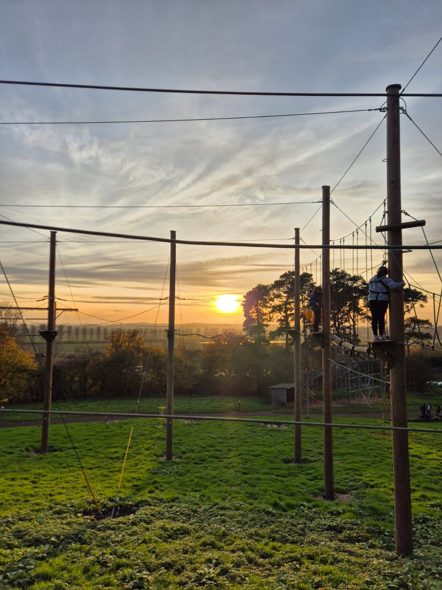 thongsleyfields's tweet photo. A beautiful sunset over PGL this afternoon. We're now fed and watered and getting ready to head back out in the dark for a game of Ambush! Cammo paint, here we come... #PGL2025 https://t.co/s9L1npkiXH
