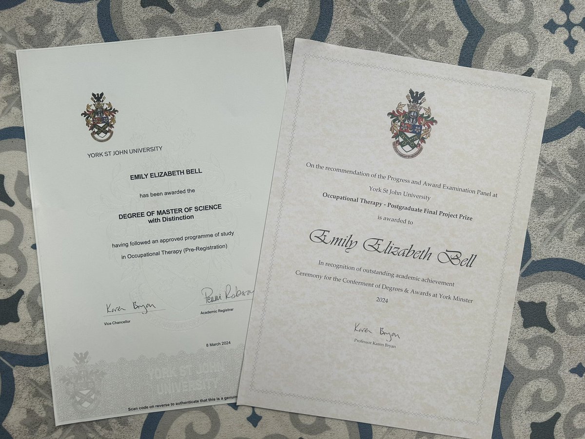 Emily Bell tweet media