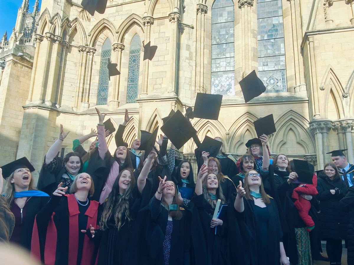 Emily Bell tweet media