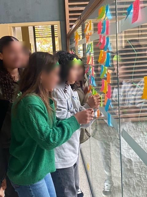 Très belle mobilisation de la communauté éducative de Lieusaint pour la journée nationale #NAH en présence du DAASEN et des référentes départementales. 
🙏 et 👏 aux équipes et aux élèves des écoles et des 2 collèges pour leur engagement quotidien en faveur du programme #pHARe