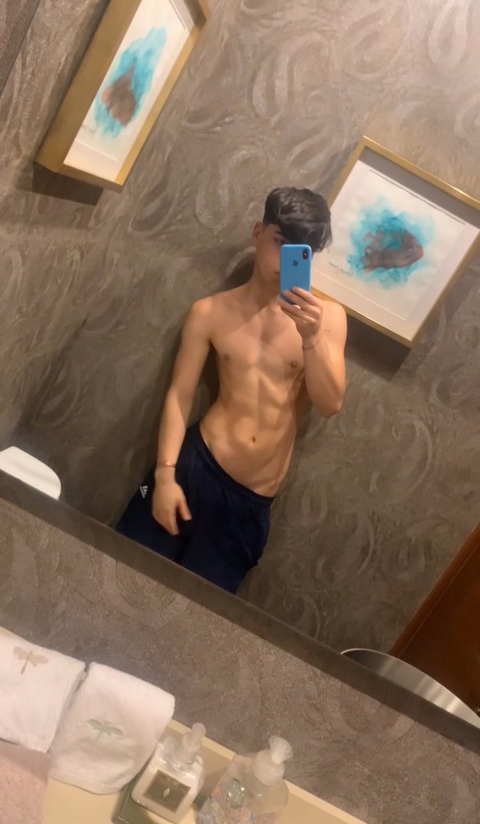 Vntebelucci's tweet photo. Volviendo a x, una ves más!

Esta es mi ves más seria de todas las veces.
Rt y te envío un regalito (VIDEO) en la noche.

😈 https://t.co/WdxWJf5nzT