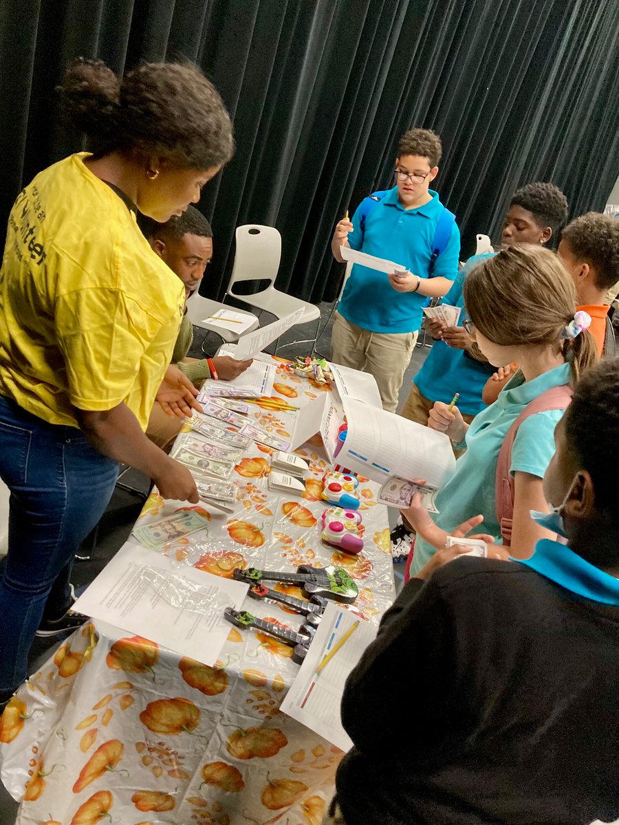 Huge thanks to <a href="/EY_US/">EY US</a> for their commitment to empowering our middle school scholars! On #EYConnectDay, EY volunteers guided a fun financial literacy game, teaching valuable skills in budgeting, saving, and spending wisely. We’re grateful for the support—and so are our scholars!