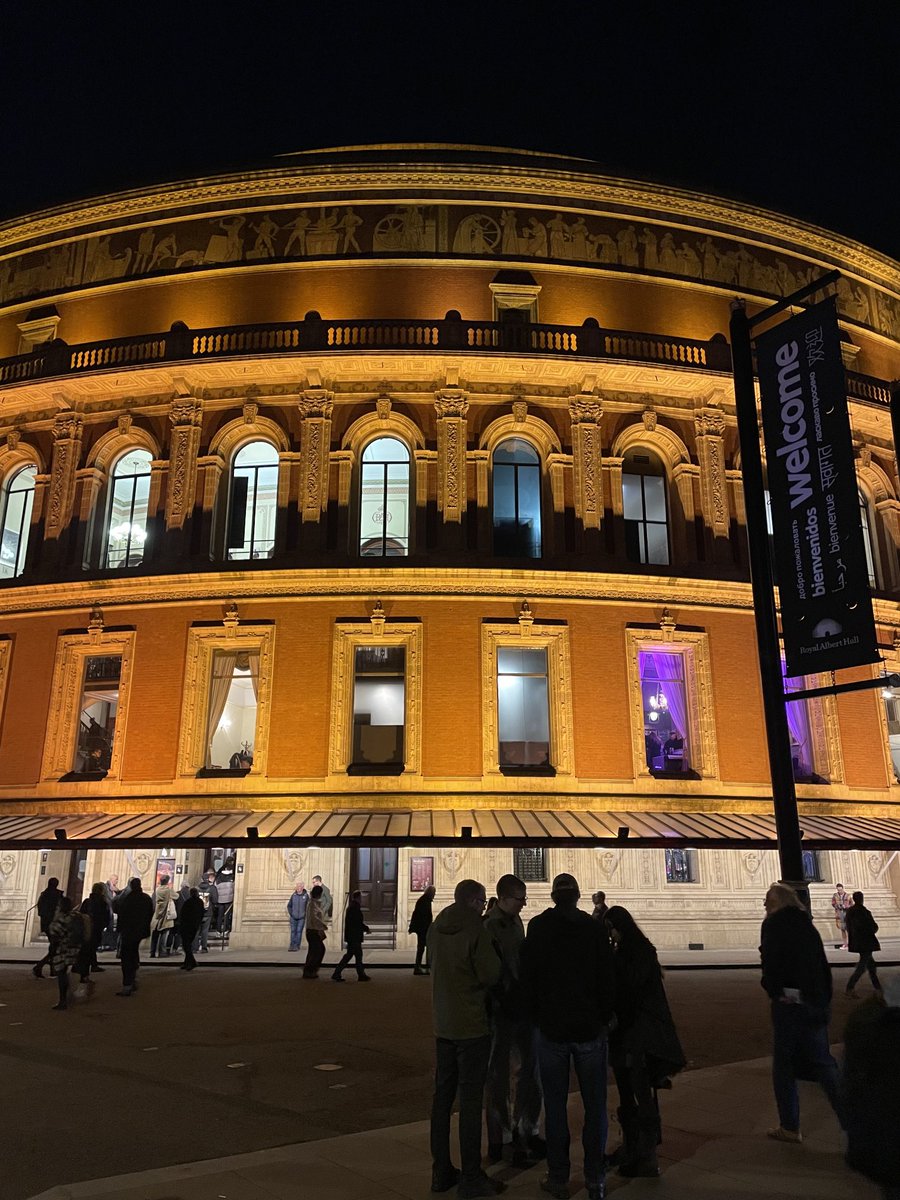 Night two ⁦<a href="/bobdylan/">Bob Dylan</a>⁩ ❤️❤️