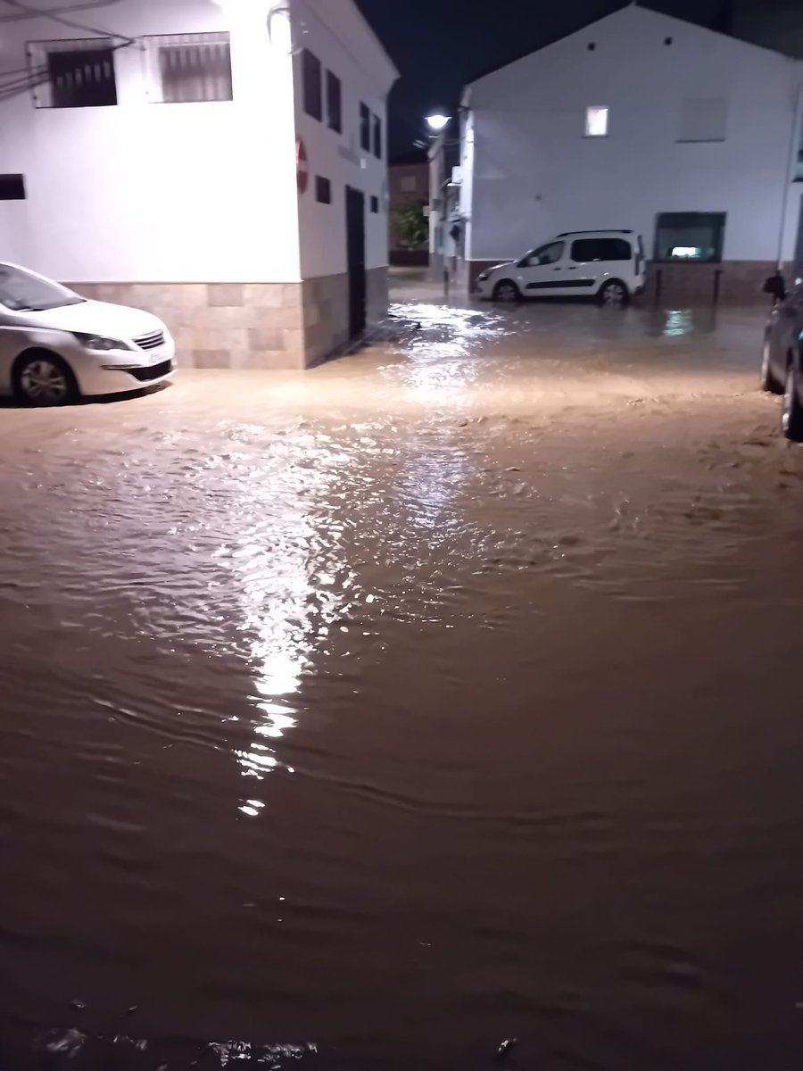 MariaaaGSM's tweet photo. El paso de la Dana por Chauchina (Granada) deja consecuencias.
#Dana #Granada 
#Chauchina https://t.co/C9kNvB50xp