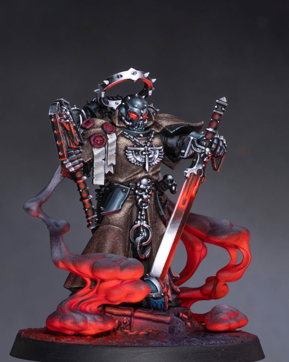theminiaturista's tweet image. Asmodai The Master of the Repetance is "done".  It was a little experiment trying to modulate the light intensity against the different surfaces. Hope u like this version.
I will do the guide as soon as possible.
#warhammer #warhammer40k #warhammercommunity #paintingwarhammer