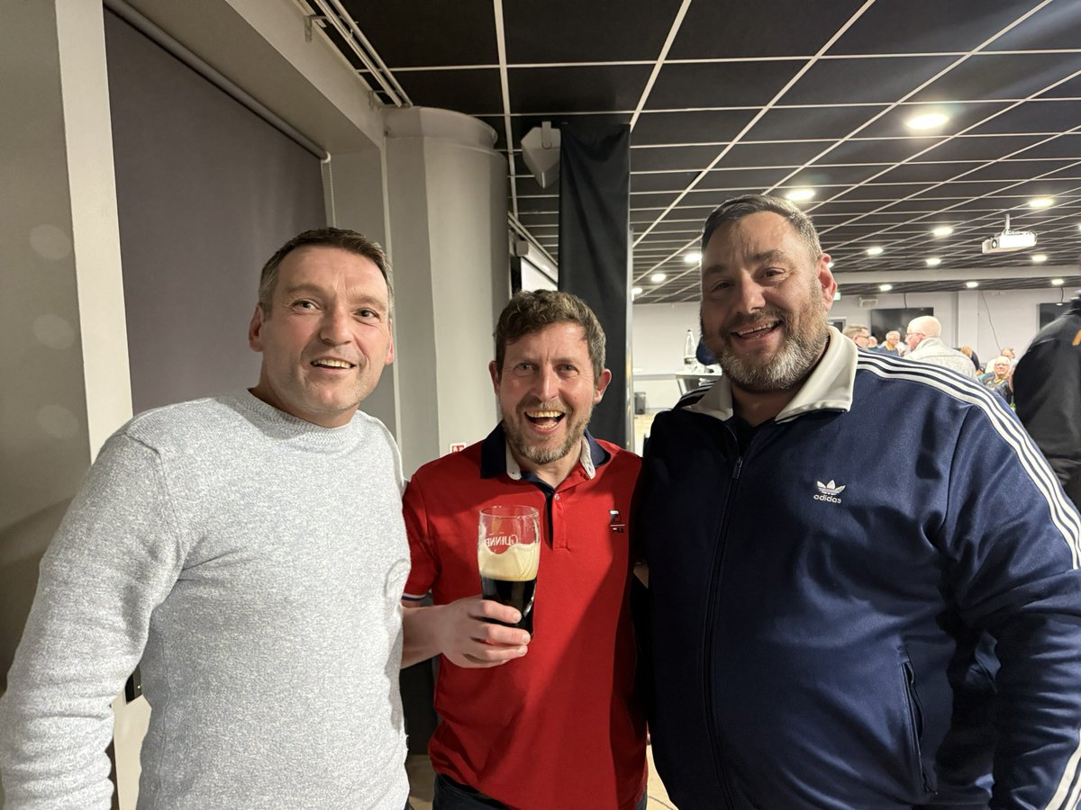 tony ledger tweet media