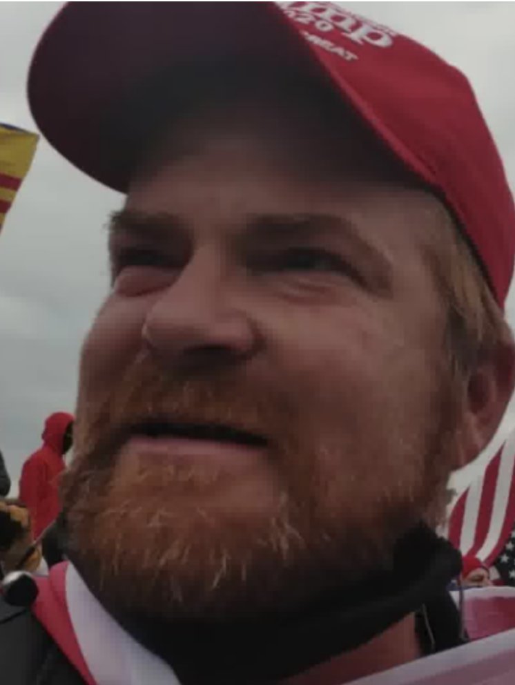 🔍🔍BOLO🔎🔎
#Consequences #Jan6thInsurrection
#FBI is seeking to identify this person involved at the U.S. Capitol on #Jan6
If this person looks familiar contact FBI at tips.fbi.gov or 1-800-225-5324.
REFERENCE # 377 AFO