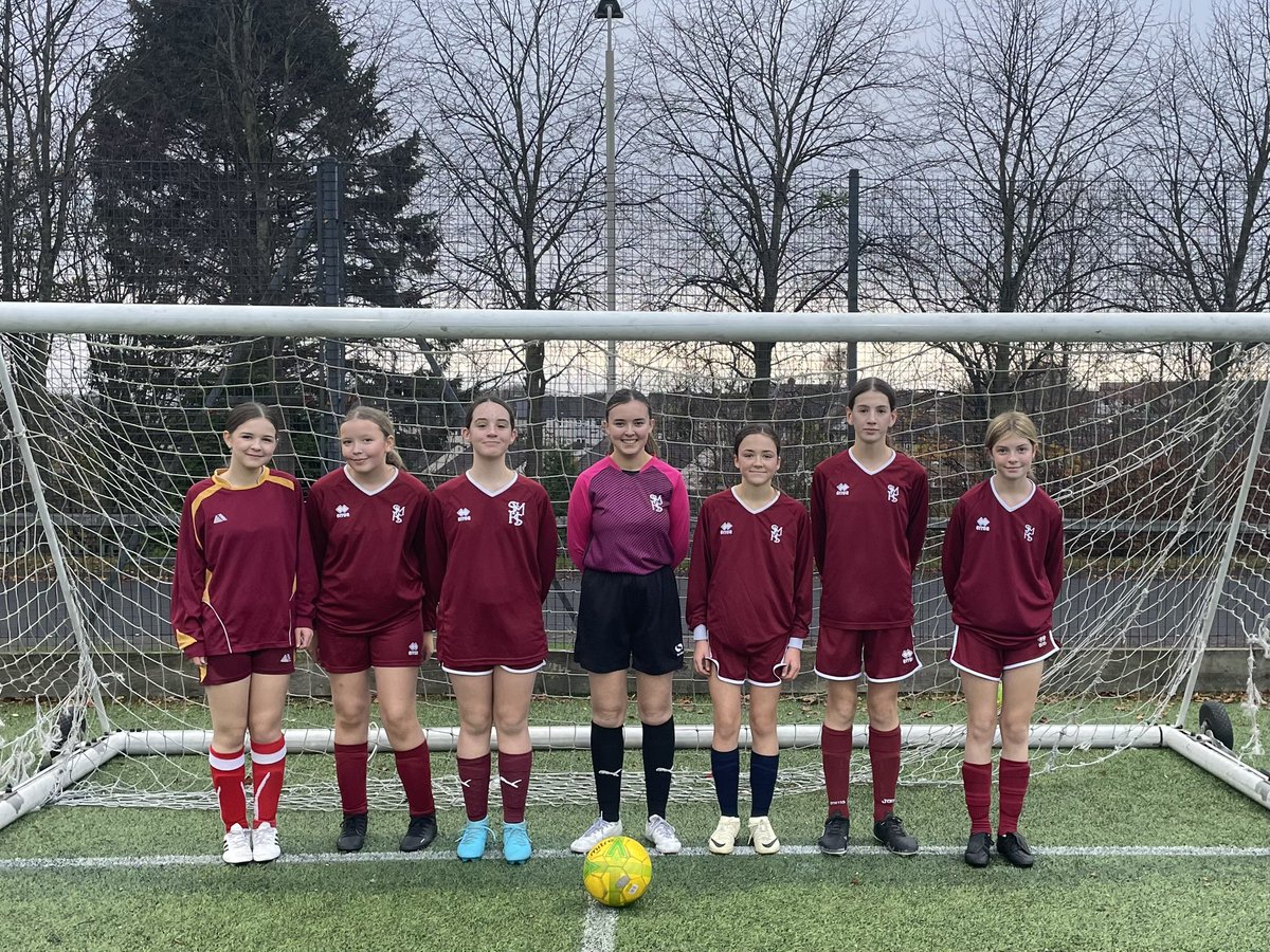 Well done girls on some excellent games at the S1/2 SPAR Tournament ⚽️

The girls worked extremely hard as a team and kept going in every game. Some excellent team goals, great defending and top drawer saves on display 🌟

Great to see so many teams participating 👏 <a href="/StModansHS/">St Modan’s High School</a>