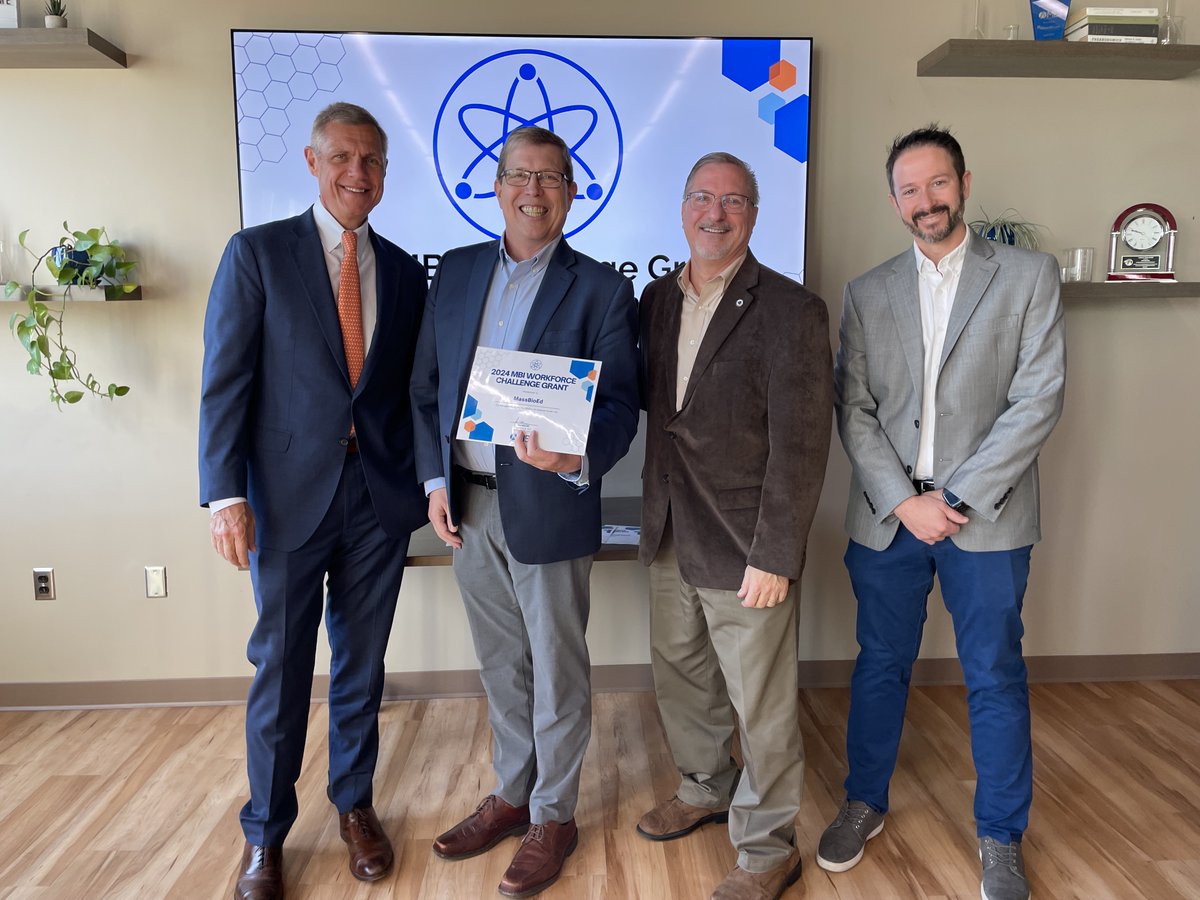 MBI Incubators (@massbiomed) on Twitter photo MBI is proud to announce @MassBioEd as a 2024 Workforce Challenge Grant recipient! This grant will fuel the #CareerHub, a resource designed to connect aspiring #professionals with #opportunities in the #lifesciences sector. <a href="/RepJohnMahoney/">Rep. John Mahoney</a> <a href="/KevinKuros/">Kevin Kuros</a> <a href="/MassEOED/">MA EOED</a> #MOBD MBI is proud to announce @MassBioEd as a 2024 Workforce Challenge Grant recipient! This grant will fuel the #CareerHub, a resource designed to connect aspiring #professionals with #opportunities in the #lifesciences sector. <a href="/RepJohnMahoney/">Rep. John Mahoney</a> <a href="/KevinKuros/">Kevin Kuros</a> <a href="/MassEOED/">MA EOED</a> #MOBD