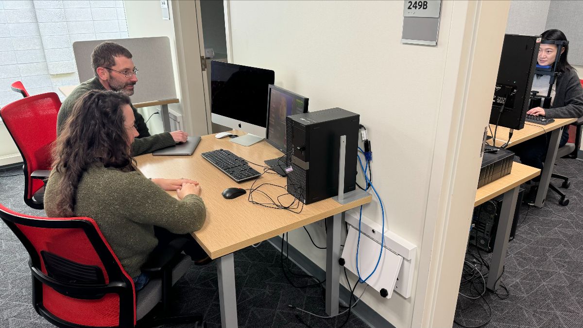 Center for Systems Neuroscience, Boston University (@bucsnneuro) on Twitter photo PROFILE: Professor <a href="/_joe_mcguire_/">Joe McGuire</a>, who runs the Cognition & Decision Lab, discussed how aspects like contextual cues or unexpected information can impact the decision-making process, and also shared what he likes to listen to while folding laundry. READ>>bu.edu/kilachandcente… PROFILE: Professor <a href="/_joe_mcguire_/">Joe McGuire</a>, who runs the Cognition & Decision Lab, discussed how aspects like contextual cues or unexpected information can impact the decision-making process, and also shared what he likes to listen to while folding laundry. READ>>bu.edu/kilachandcente…