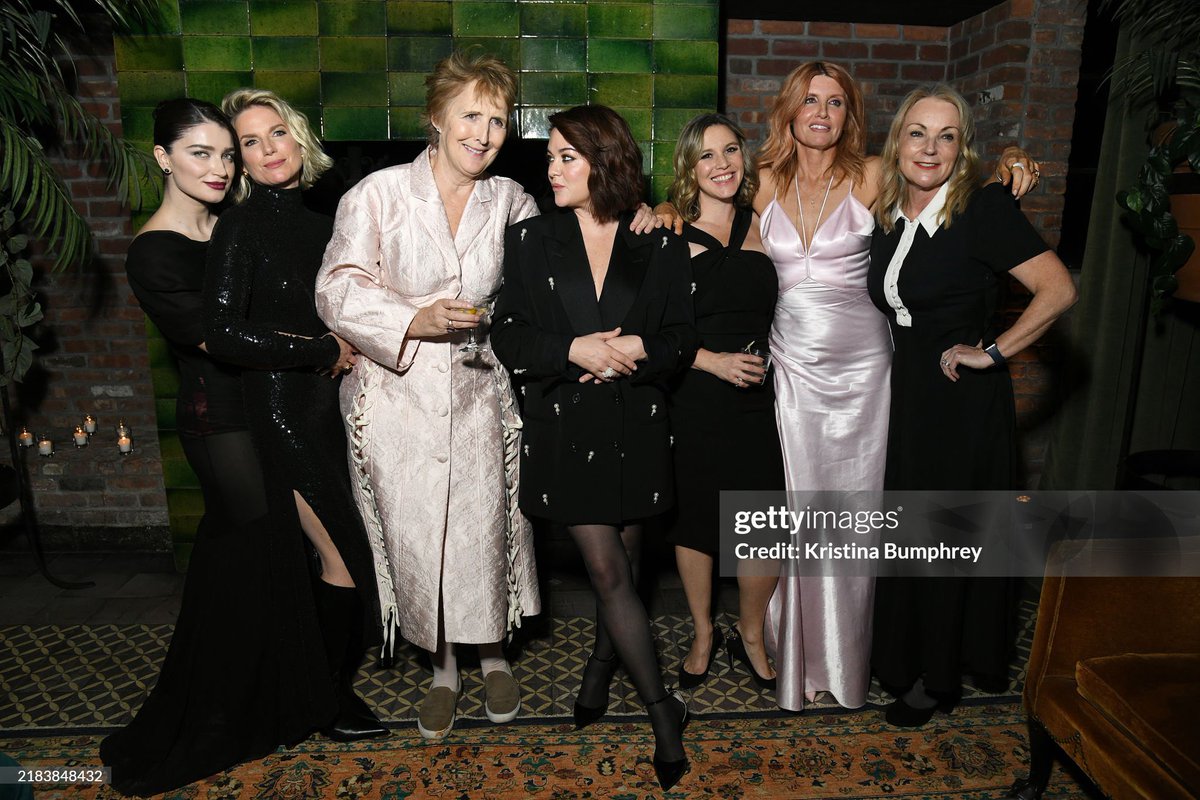 kefbgroup12's tweet image. Fiona Shaw with the cast and crew of Bad Sisters at the &quot;Bad Sisters&quot; Season 2 New York Premiere at Metrograph on November 12, 2024 in New York, New York. (Getty Images) 

#fionashaw #BadSisters