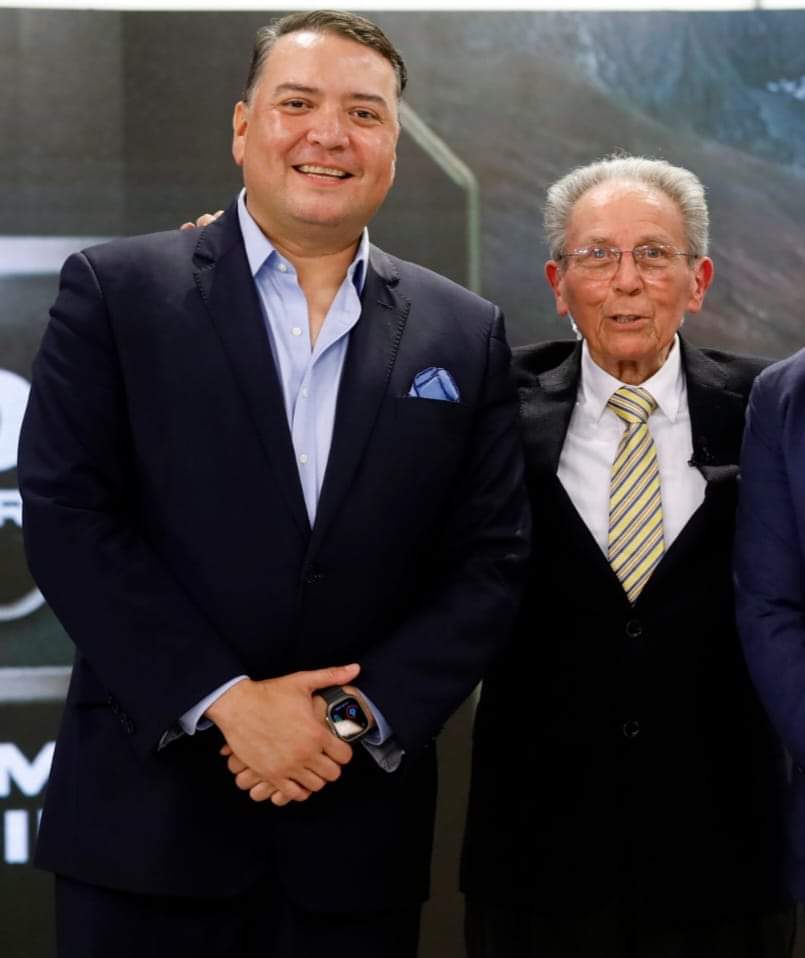 Willie González tweet media