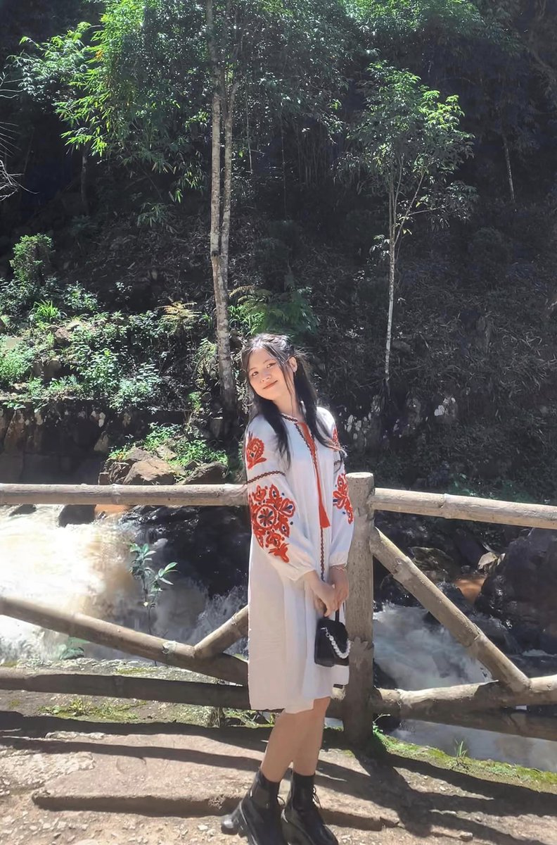 Zachary Parsa Tôi nóng lòng muốn khám phá thêm các bài viết của tác giả này. Tôi đánh giá cao chiều sâu nghiên cứu của bạn.Zachary Parsa