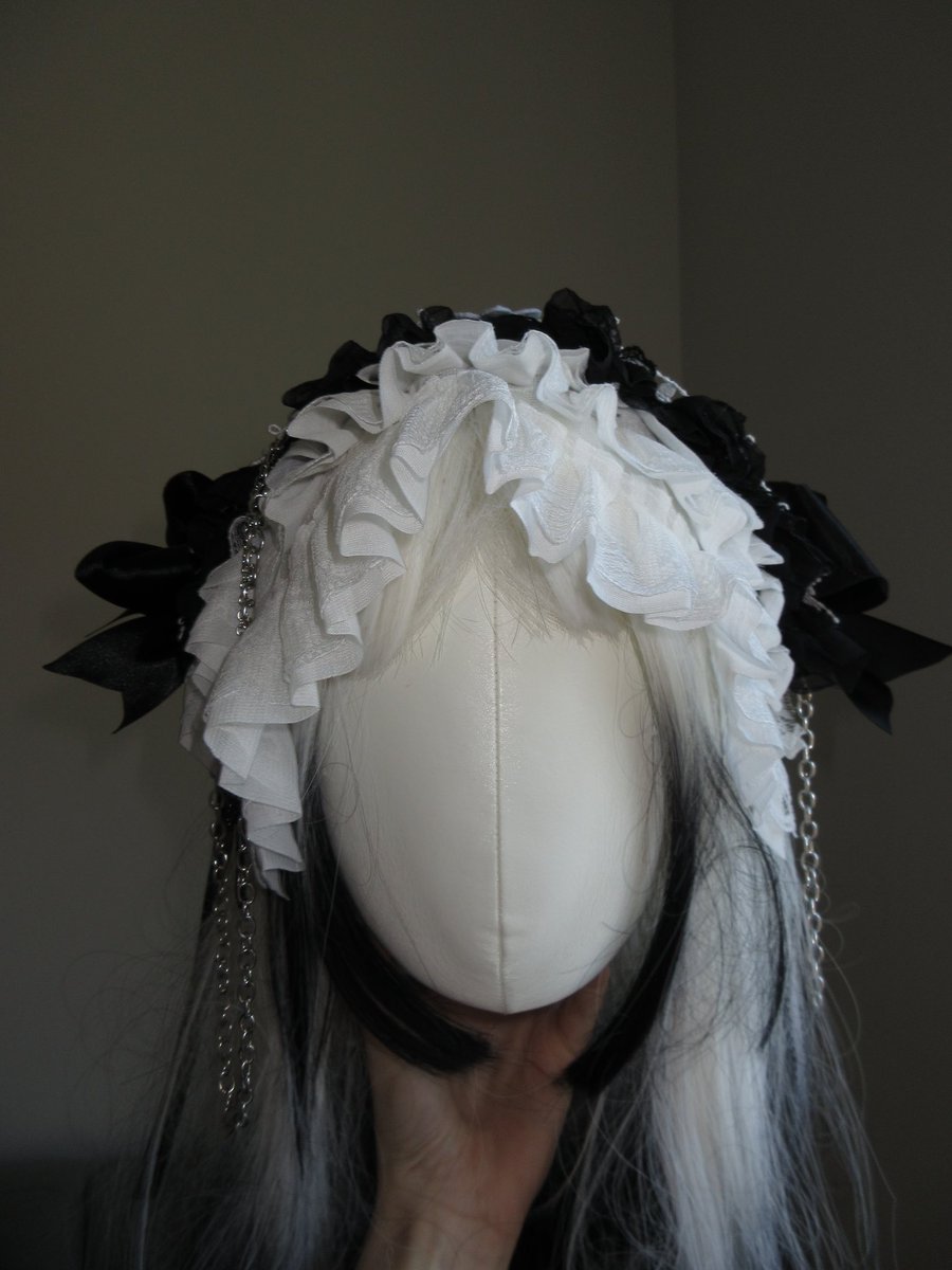 Alaraw1's tweet photo. Archangel 🃏🪽 Custom hand sewn by me 🖤 https://t.co/dfPRLQx5ov