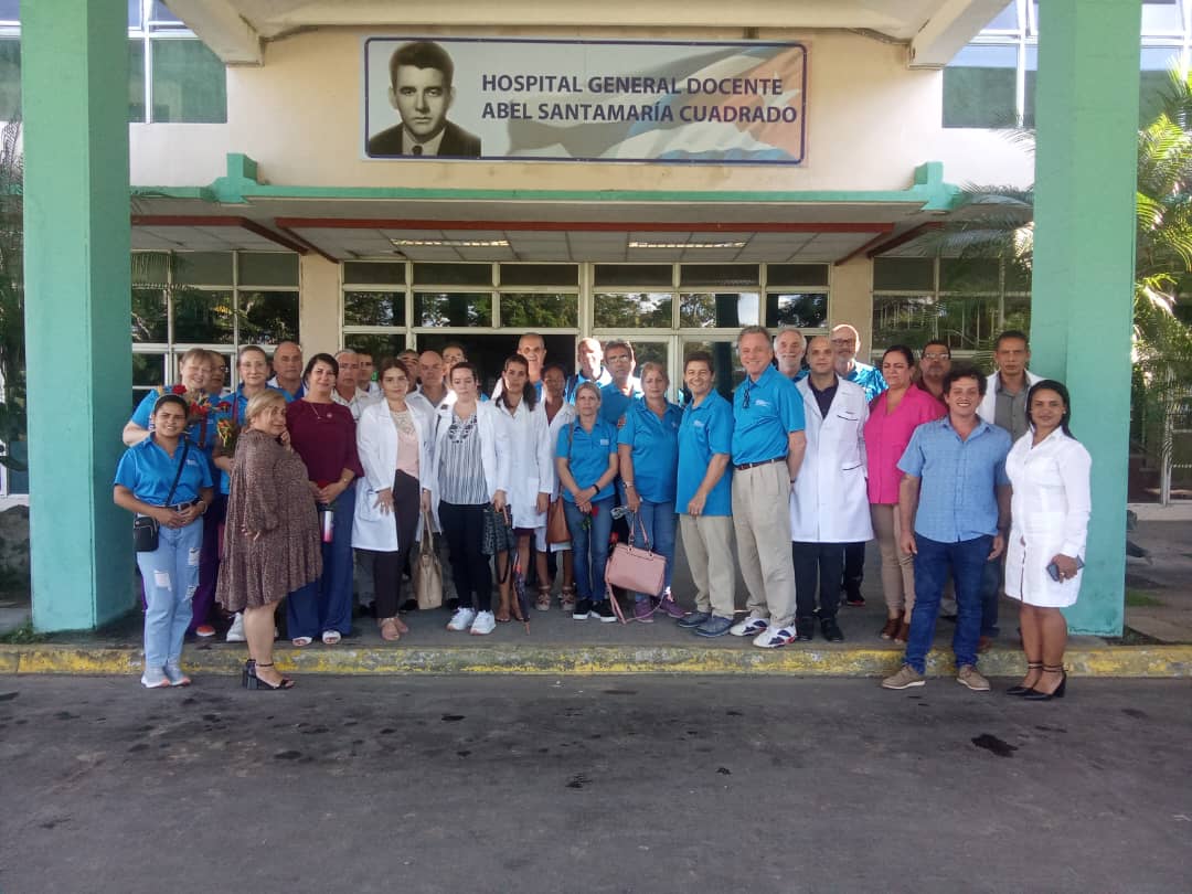 Asociación Cristiana de Médicos y Dentistas de los Estados Unidos y el compañerismo médico Bautista de #Cuba, visita el <a href="/AbelHospital/">Hospital Abel Santamaría Cuadrado</a> e intercambian experiencias sobre diferentes especialidades médicas. #CubaPorLaVida