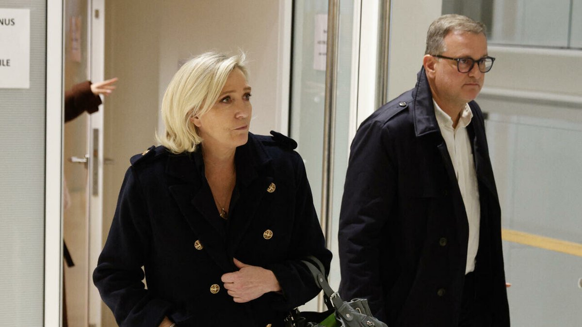 French prosecutors demand jail time, ban on public office for Le Pen over embezzlement charges
➡️ go.france24.com/cvR
