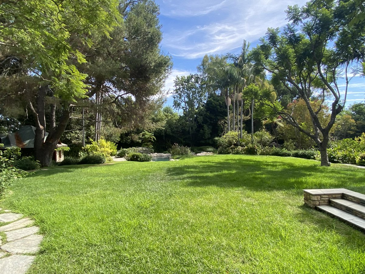 laurimstudio's tweet image. Excited to kick off an incredible new project in Bel Air!! 🏡✨ Can’t wait to bring this vision to life in such a stunning location. Stay tuned for updates on the journey ahead!

#LauriMorrisonStudio #LuxuryHome #DesignInspiration #HouseGoals #Architect #HomeInspo #HomeDesigner