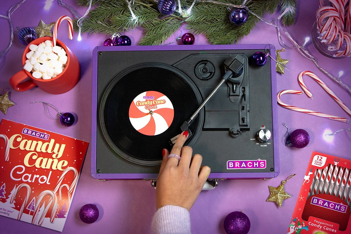 We’re teaming up with @brachscandy to bring you personalized #CandyCaneCarols! 🎶🍬 First 100 at BrachsCarols.com (Starting Nov 19, 7 p.m. ET) get a free custom song on vinyl + candy canes!