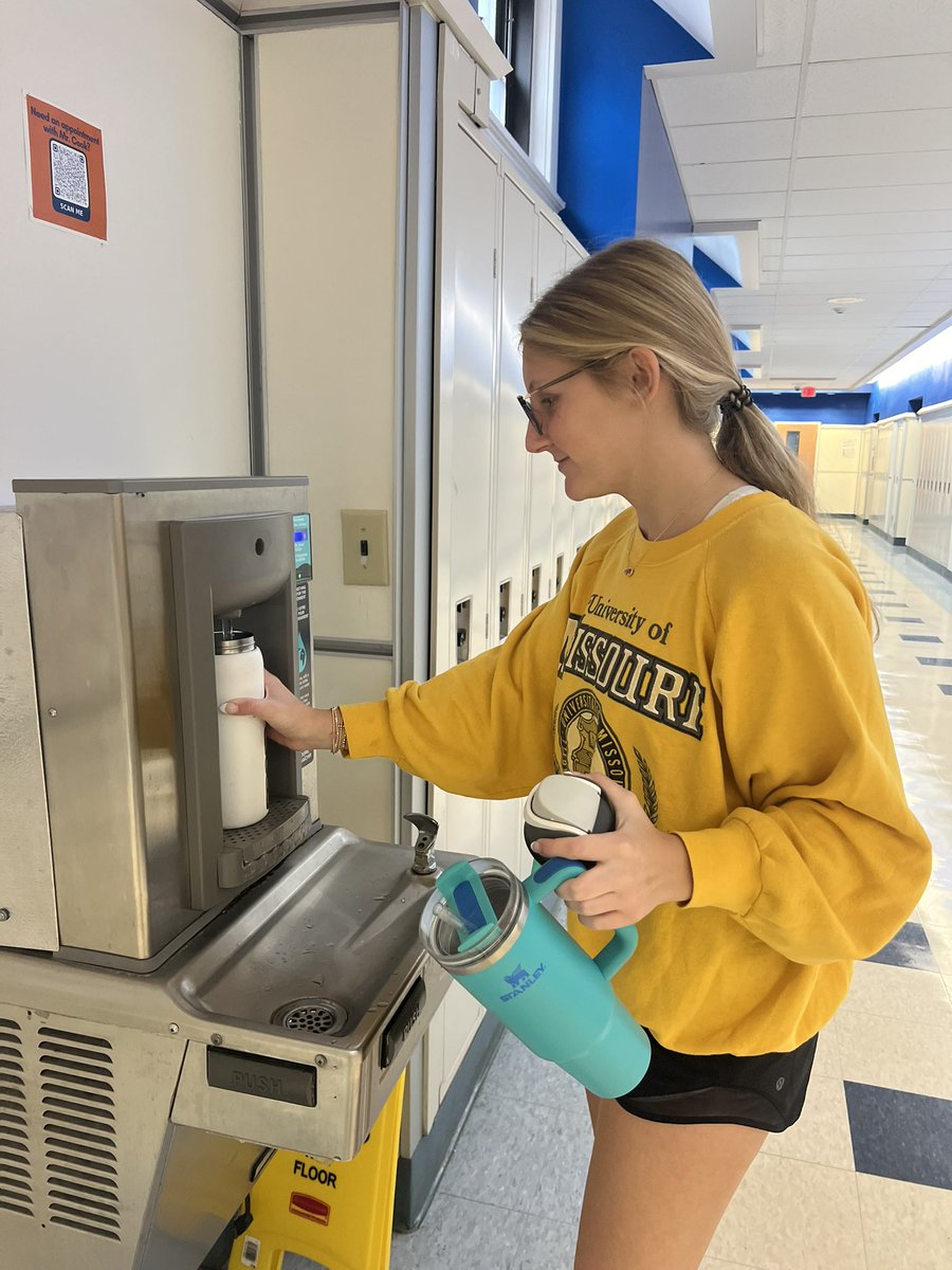 Happy world kindness day! Today I did an act of kindness when I filled up my friend’s water when it was empty! Do something kind for someone today! #VPkindness