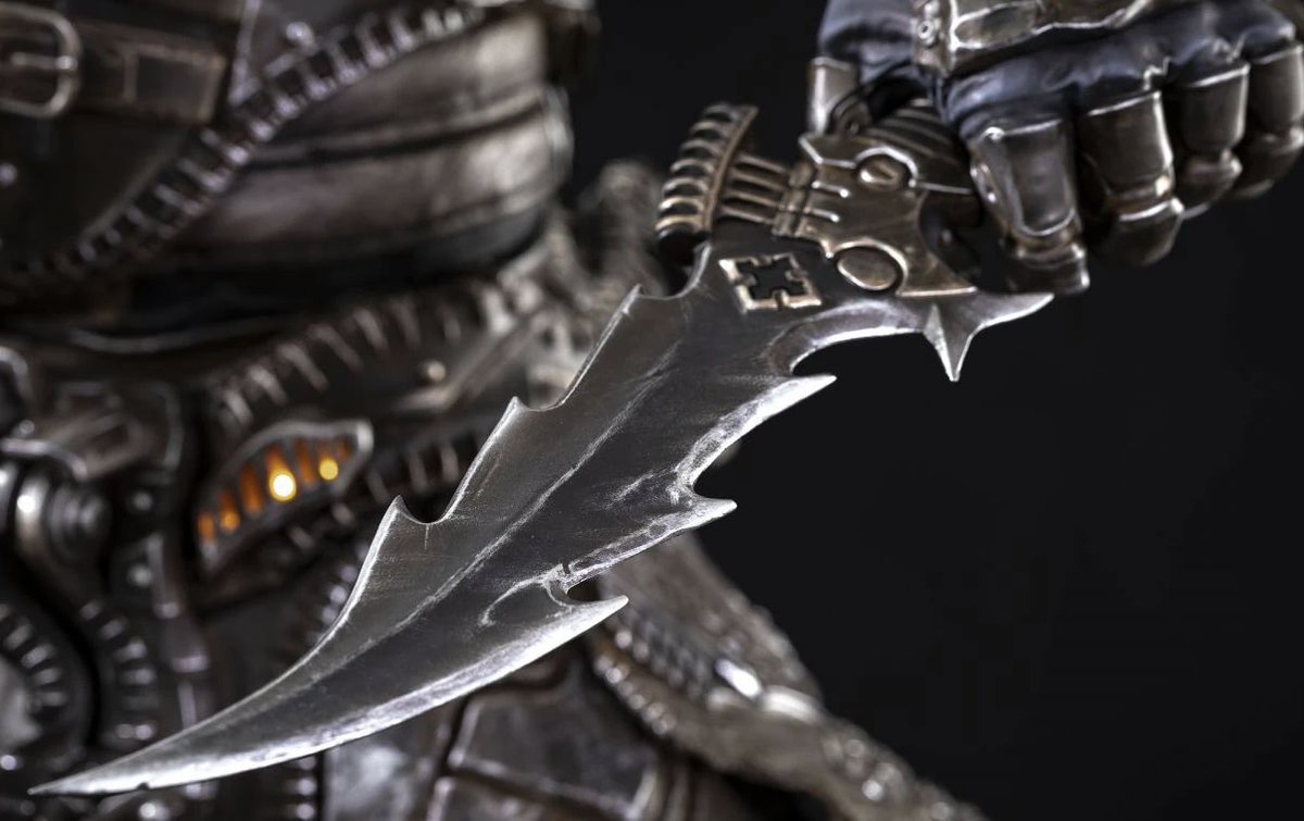 HellOfVenom's tweet image. More thoughts on a Gears Of War x Dead By Daylight collaboration. 

- RAAM’s power would 100% be built around his control over the Kryll swarm. 

- Main weapon would be his Serrated Knife. 

- Cause of his power, I can see them incorporating the use of Kryll grenades.