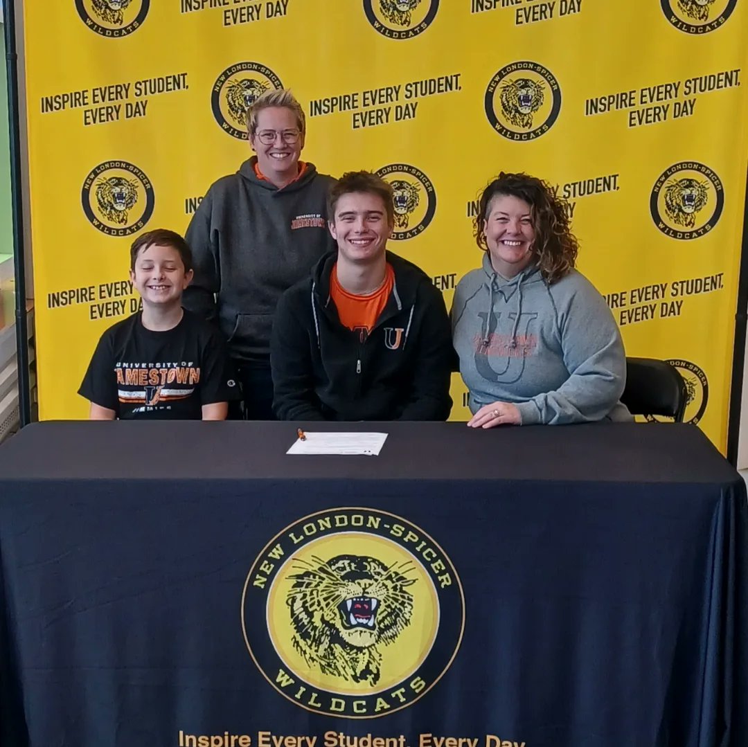 New London-Spicer HS Activities Department tweet media