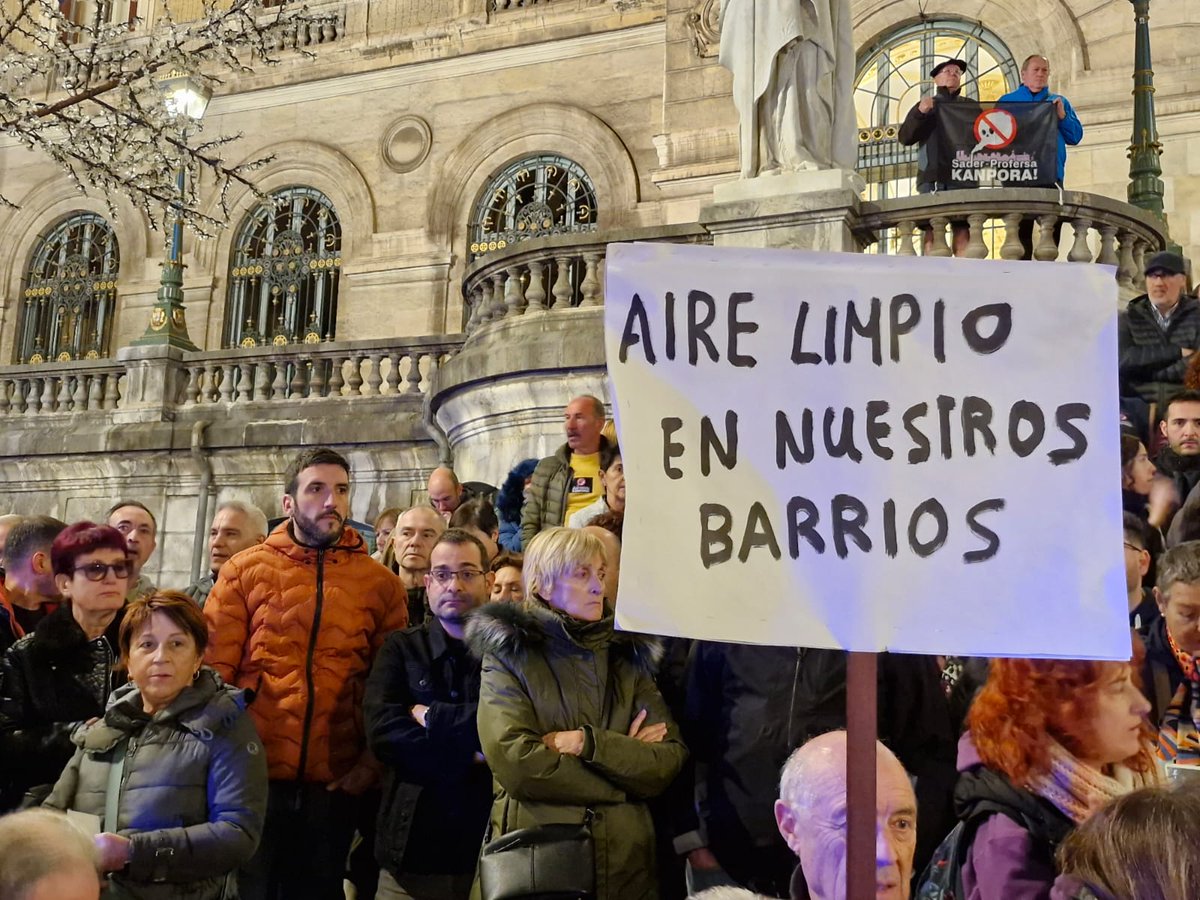 otxargorri's tweet photo. Sader eta Profersa hirigunetik ateratzeko bideorri argi bat behar dugu:
➡️ Hitzarmen bakarra bi enpresekin
➡️ Epeak eta indemnizazioak adostu
➡️ Lanpostuak mantendu
➡️ Bitartean segurtasun neurriak eta protokoloa arriskuak ekiditzeko https://t.co/pAjJuENAlM