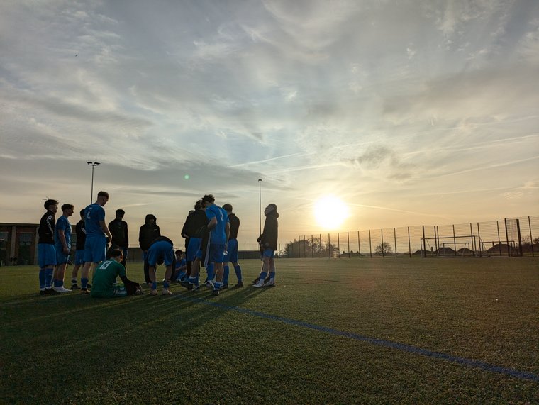 keighleytownfc_'s tweet photo. My afternoon with the Academy - #eccyutd #youthfootball #proelitewoodkirk #developmentfootball #northernalliancefootball
https://t.co/Mgmv0dtk1e https://t.co/vsAuUP3CUv
