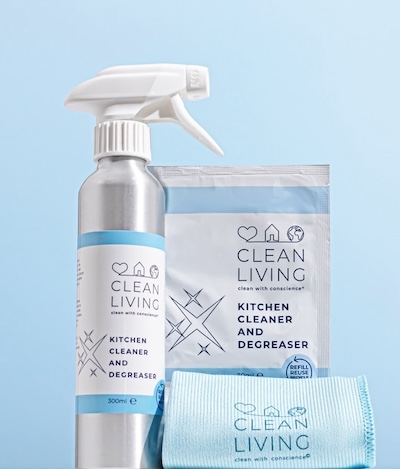 WomenTalking's tweet image. Kitchen Equipment Update – I think this time of year is perfect for having a bit of a clear out of all the bits and bobs accumulated over the summer in preparation for winter and the festive season
womentalking.co.uk/kitchen-equipm…

@HartsOfStur @KilnerUK #CleanLivingInt #MorphyRichards