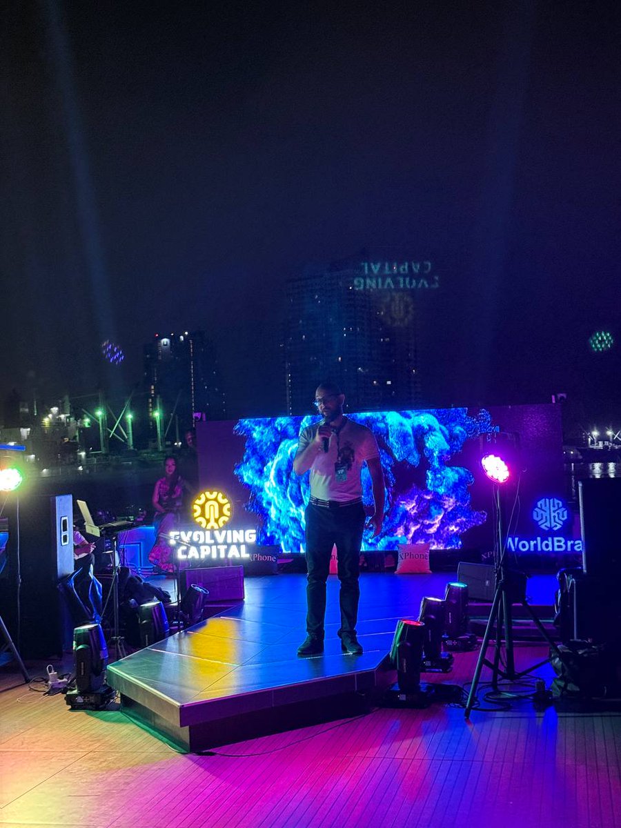 DeepSafe_AI's tweet image. 🌎 Bool Network Goes Global – Bangkok #2

🎙 On Day 2 of the W2140 World AI + WEB3 Conference in Bangkok, our CEO, Raul Heraud, took the stage to present the expansive Bool Network ecosystem to an audience of Web3 professionals from around the world.

🔥 Raul passionately shared…