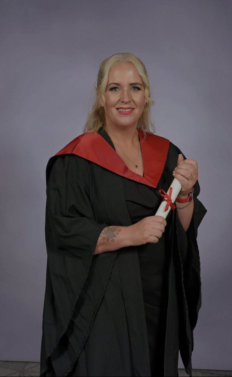 Alison Robertson tweet media