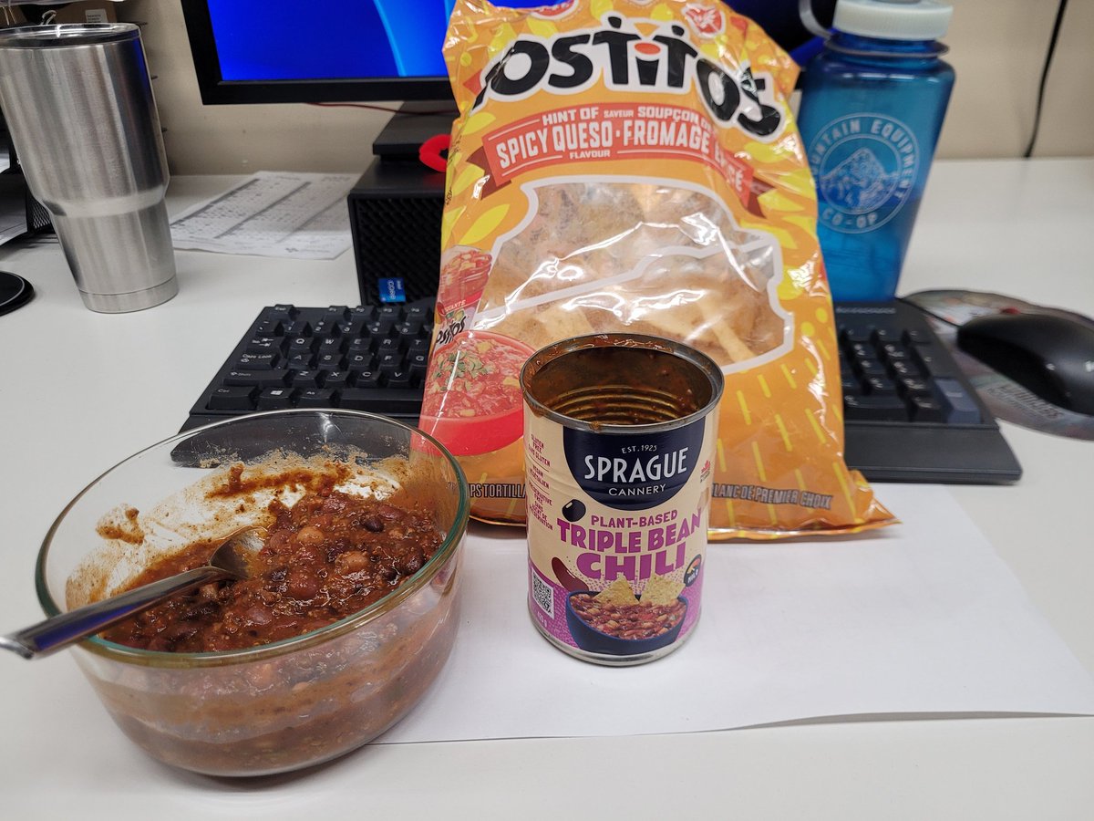 SaucemanCometh's tweet photo. Lunch after leg day at the gym.
#GoodFood
#OhMyLegs https://t.co/awGHZrak8v