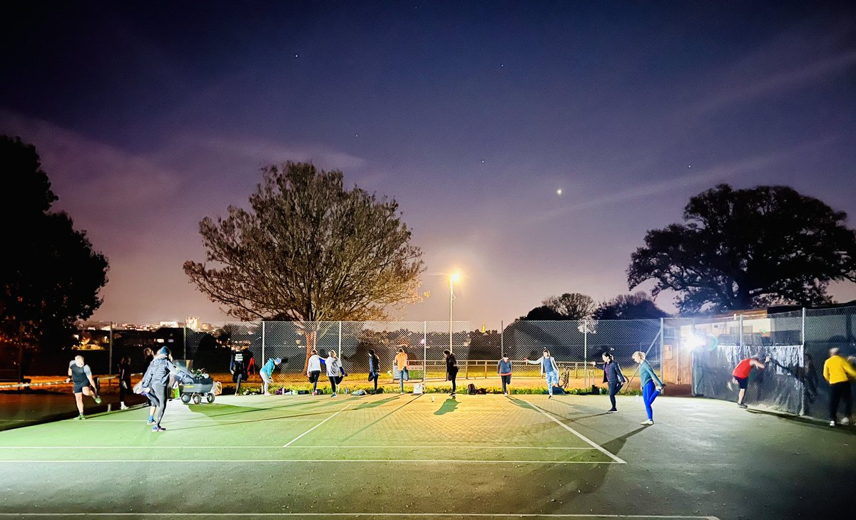 Great effort by all out at FREEMOOVEMENT tonight. Seriously beautiful evening and wonderful groups. Winter sessions are always brilliant!