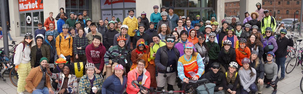 I missed working in #foodjustice so I began organizing scavenger hunt charity bike rides in 2015 around Thanksgiving. 100 people came out this year and we raised thousands of dollars for orgs dedicated to food sovereignty and security. #Brooklyn #Cranksgiving