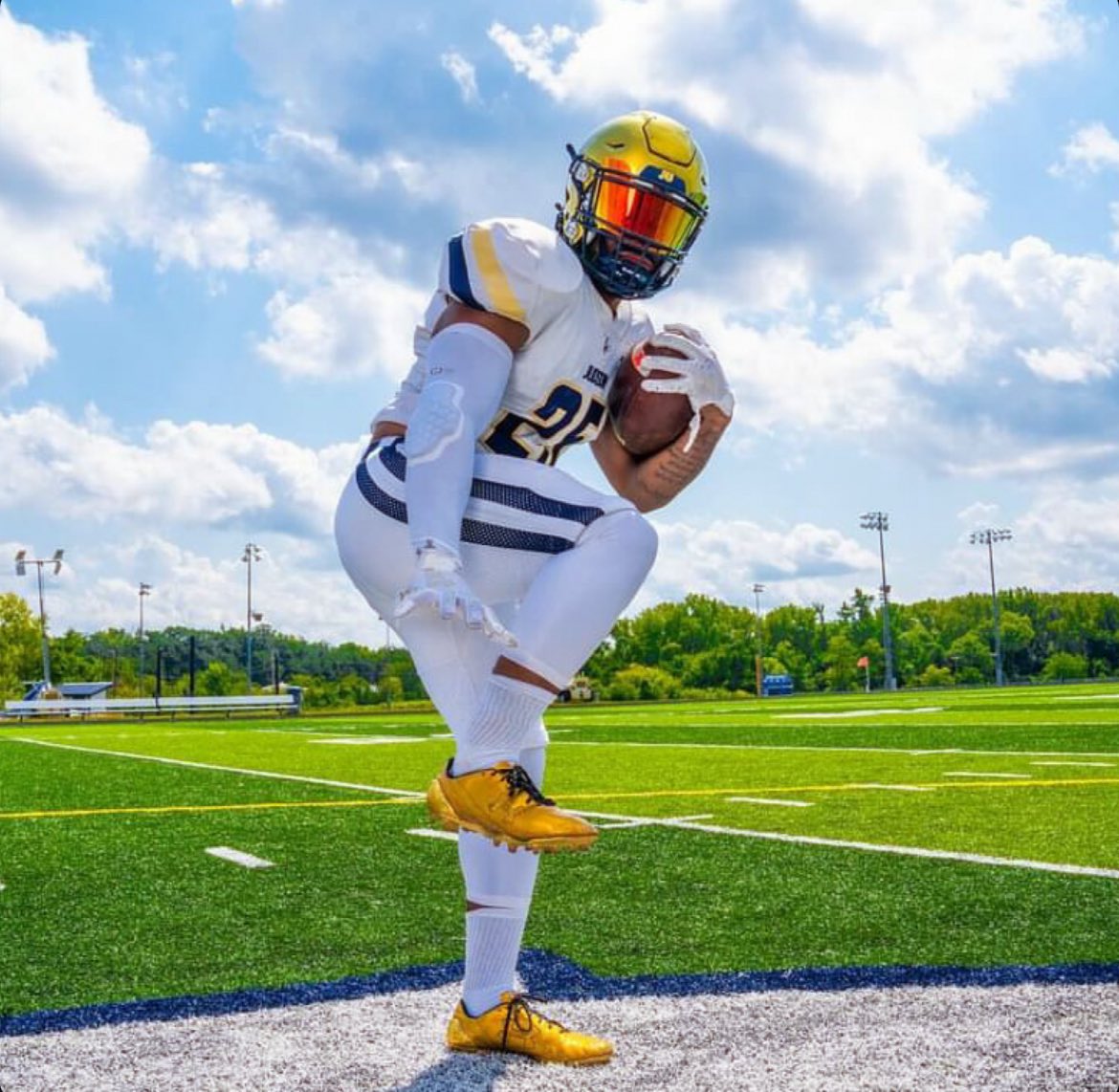 PCharles33's tweet image. Fortune favors the brave.