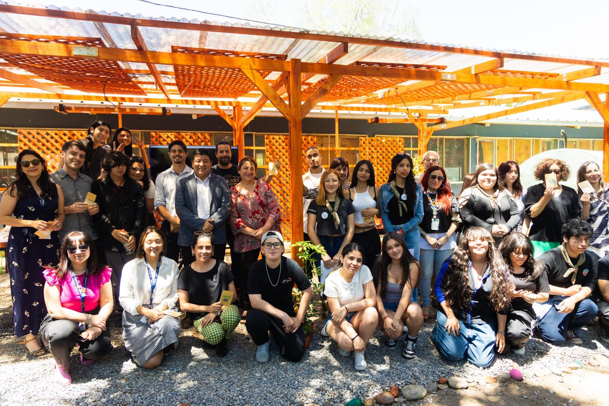 Hoy inauguramos el proyecto Aula al Aire Libre de <a href="/BloombergCities/">Bloomberg Cities</a> gracias al fondo Juventud y Acción de Climática en el Liceo Maipú de las Artes y la Tecnología 🙌 El fondo otorgó un total de $40 millones a 10 colegios y liceos de <a href="/CodeducMaipu/">Codeduc_Maipú</a> ✅ #JuntosAvanzamos