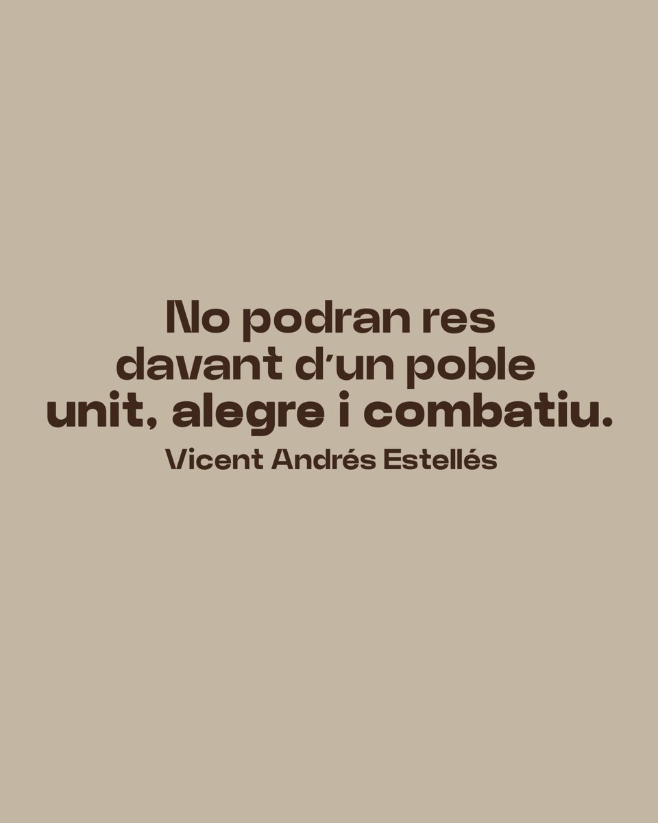 ube_efe's tweet photo. Després de pensar i repensar hem decidit fer samarretes solidàries (beneficis per al Fons comunitari de @xeaspv @XES_cat @Reas_Red  i també per al Parque Alcosa @KolectivosParke ) i donar el 10% de les vendes de la nostra botiga fins el 15 de gener. https://t.co/YrTikBnSyi https://t.co/zVMeW556Hg