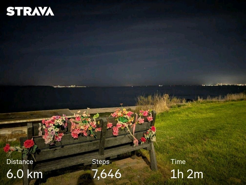 Euthumia's tweet photo. #ennijó
#dailywalk
#hakómézésekben
#MakeWednesdaygreatagain
#ukweather https://t.co/tbEsYmZSFC