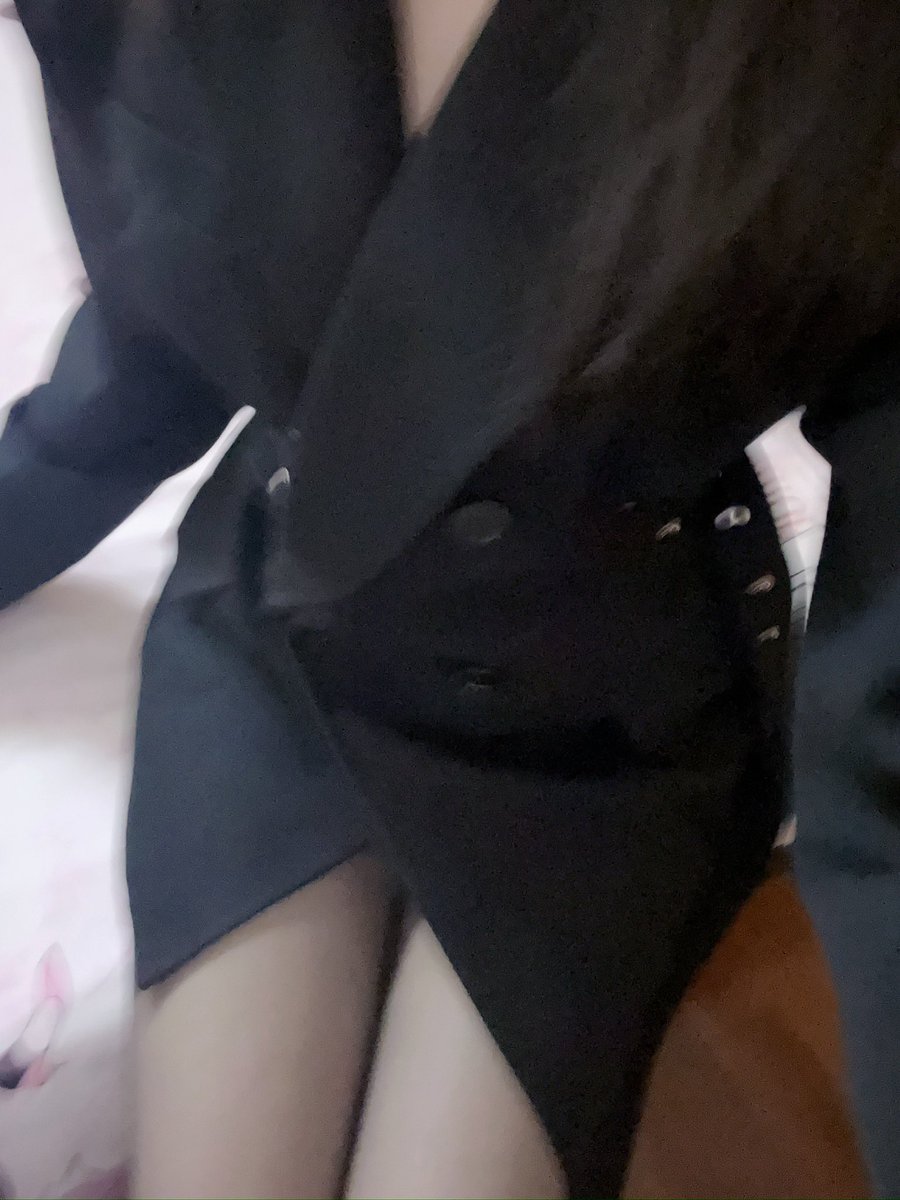 MichellFlynn17's tweet photo. 新衣服 https://t.co/cin35sXth0