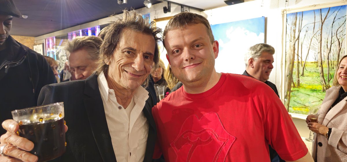 ethwhite's tweet photo. An honour to be invited to Ronnie Wood's art exhibition opening in London last night by his daughter, Leah. Incredible people. Met the man himself. A night that I won't ever forget. Especially as The Rolling Stones are my all-time favourite. #RollingStones #ronniewood #art https://t.co/0KpdjRhdMS