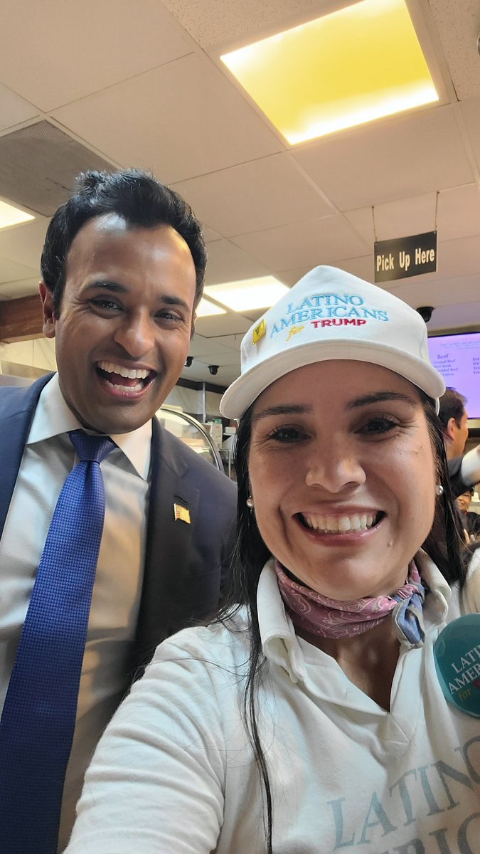 EvaSaraLandau's tweet photo. Congratulations @VivekGRamaswamy on the appointment, definitely the admiration of @realDonaldTrump will be the best in history with you and @elonmusk. We congratulate you on behalf of the #LAFT #LatinoAmericansForTrump team from #Nevada https://t.co/moWWXdCpxV