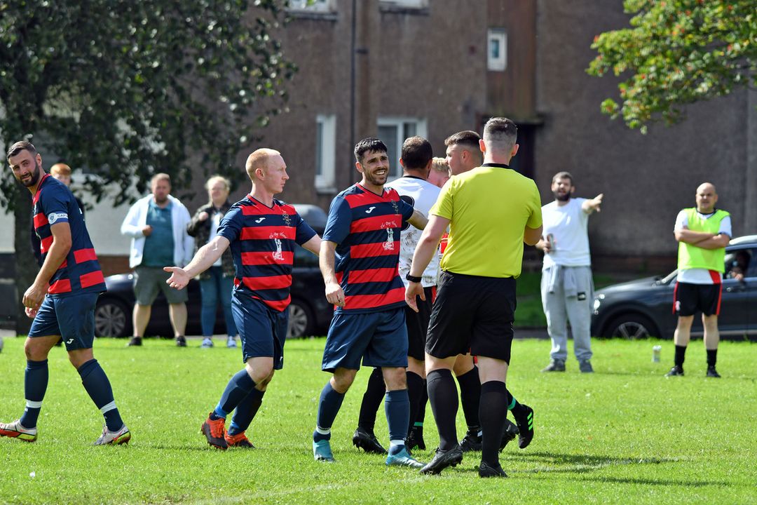 Vale of Leven AFC (@valeoflevenafc) on Twitter photo A look back at our previous league meetings with <a href="/ClydebankAFC/">Clydebank Amateurs GGPL</a> ahead of our <a href="/GGPAFL/">Greater Glasgow Premier AFL</a> league meeting on Saturday.
Some great fixtures over the years ๐
๐ค Aug 2022: 1-7 (A)
๐ค Feb 2023: 2-0 (H)
๐ค Sep 2023: 5-0 (A)
๐ค Apr 2024: 0-4 (H)
๐ค Oct 2024: 1-1 (A) A look back at our previous league meetings with <a href="/ClydebankAFC/">Clydebank Amateurs GGPL</a> ahead of our <a href="/GGPAFL/">Greater Glasgow Premier AFL</a> league meeting on Saturday.
Some great fixtures over the years ๐
๐ค Aug 2022: 1-7 (A)
๐ค Feb 2023: 2-0 (H)
๐ค Sep 2023: 5-0 (A)
๐ค Apr 2024: 0-4 (H)
๐ค Oct 2024: 1-1 (A)
