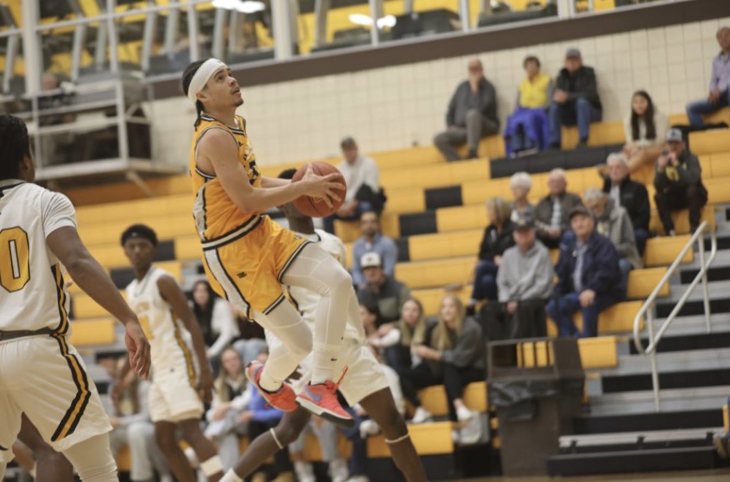 ElijahBurney15's tweet photo. Back at it tonight vs Laramie CC! #TheGrind #GodsProcess https://t.co/zXR13L2iXA