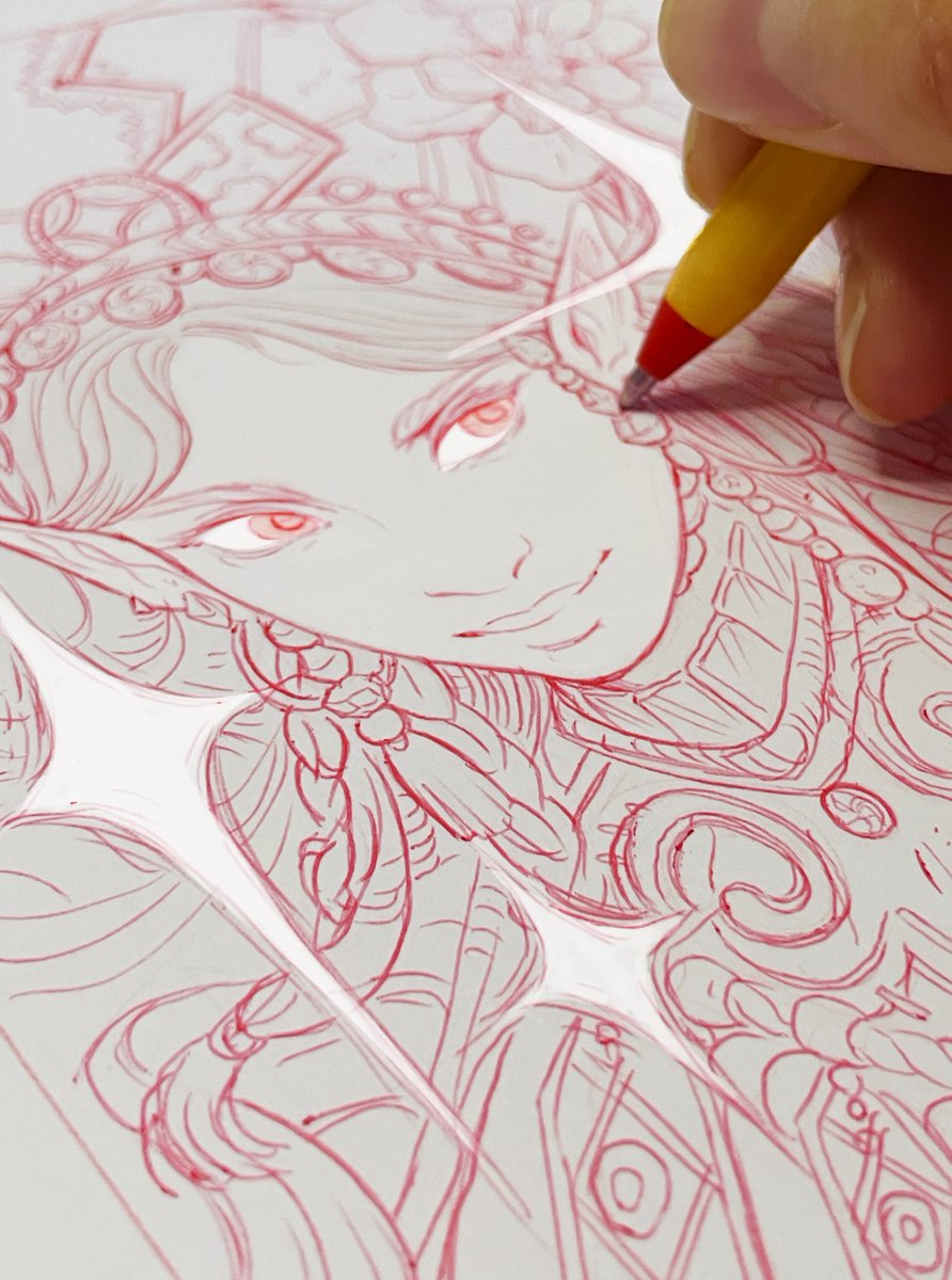 Decided to revisit my love for detailed costumes ✨

#FantasyArt #TraditionalArt #Sketchbook #Linework